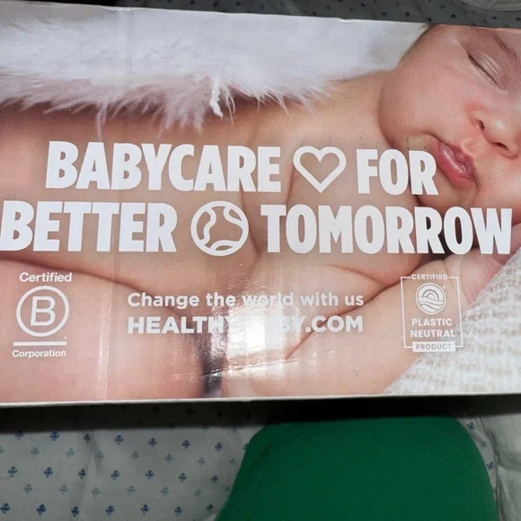 Brand new EWG New born plant based organic cotton chlorine free diapers ( 66 ct) - Picture 6 of 6